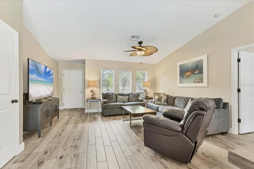 9390 Heartwellville Avenue Englewood FL 34224