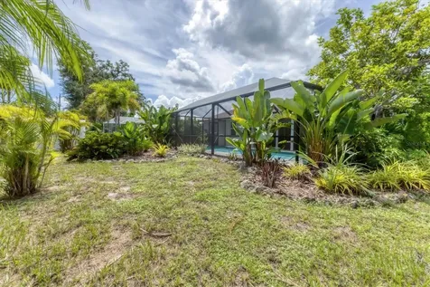 9390 Heartwellville Avenue Englewood FL 34224