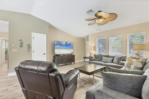 9390 Heartwellville Avenue Englewood FL 34224