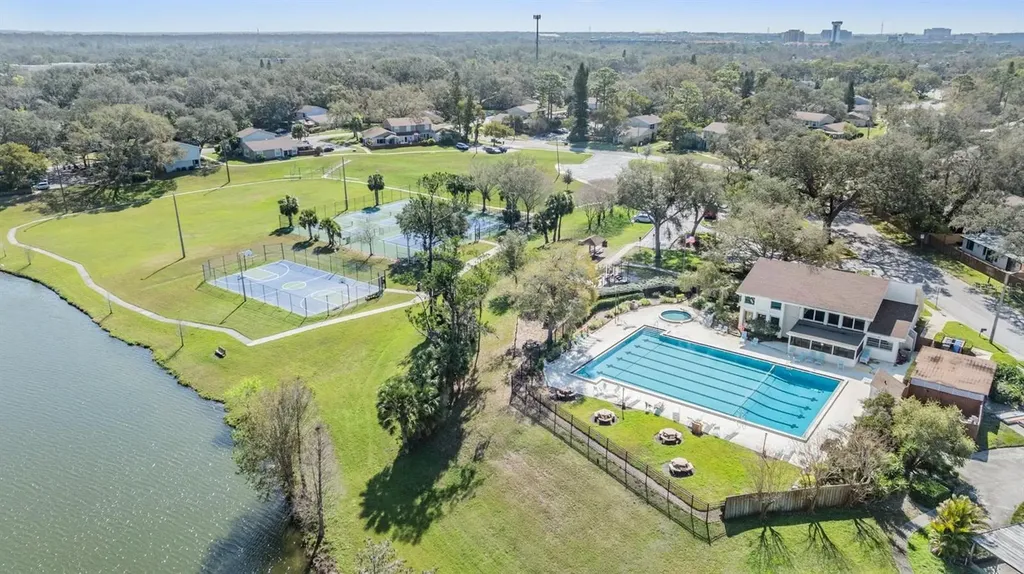 14631 Lake Forest Drive Lutz FL 33559