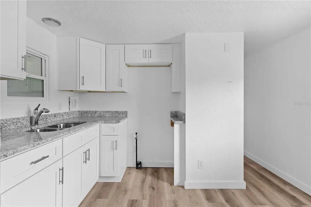 27301 Lemon Avenue Okahumpka FL 34762
