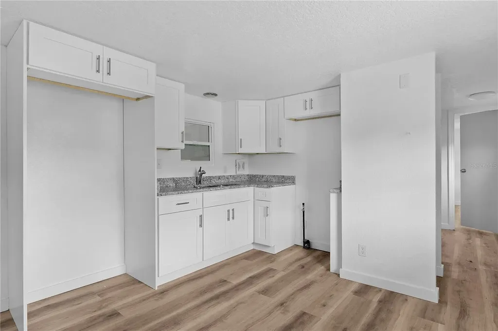 27301 Lemon Avenue Okahumpka FL 34762