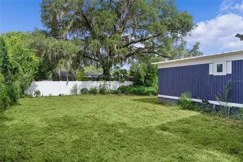 27301 Lemon Avenue Okahumpka FL 34762