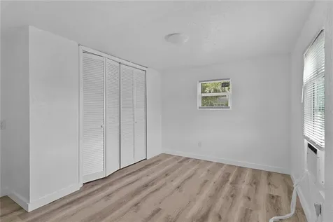 27301 Lemon Avenue Okahumpka FL 34762