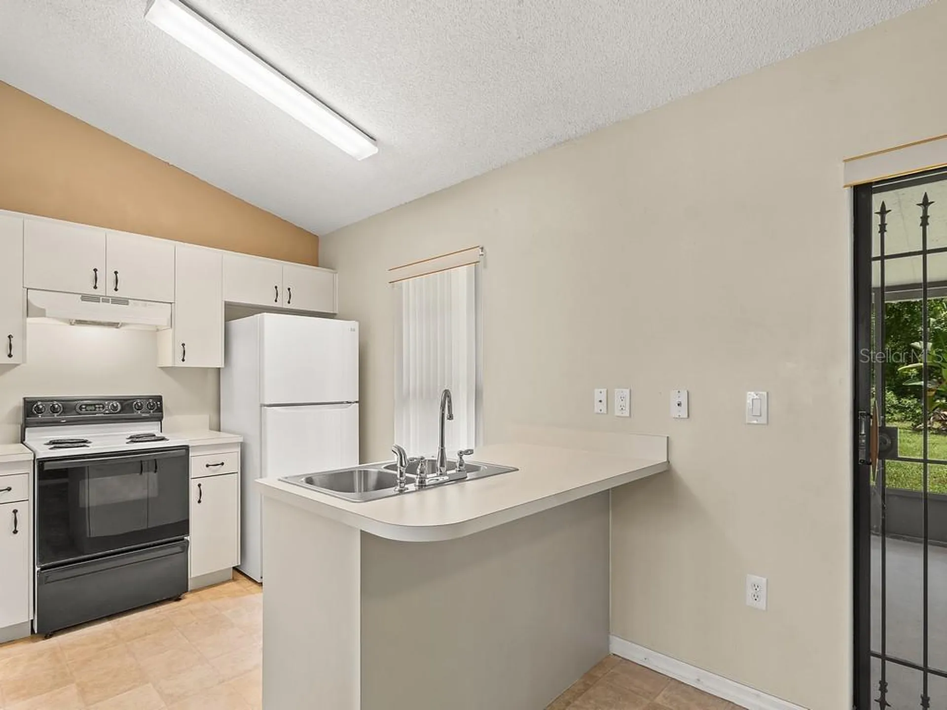 557 Audubon Avenue NE Palm Bay FL 32907