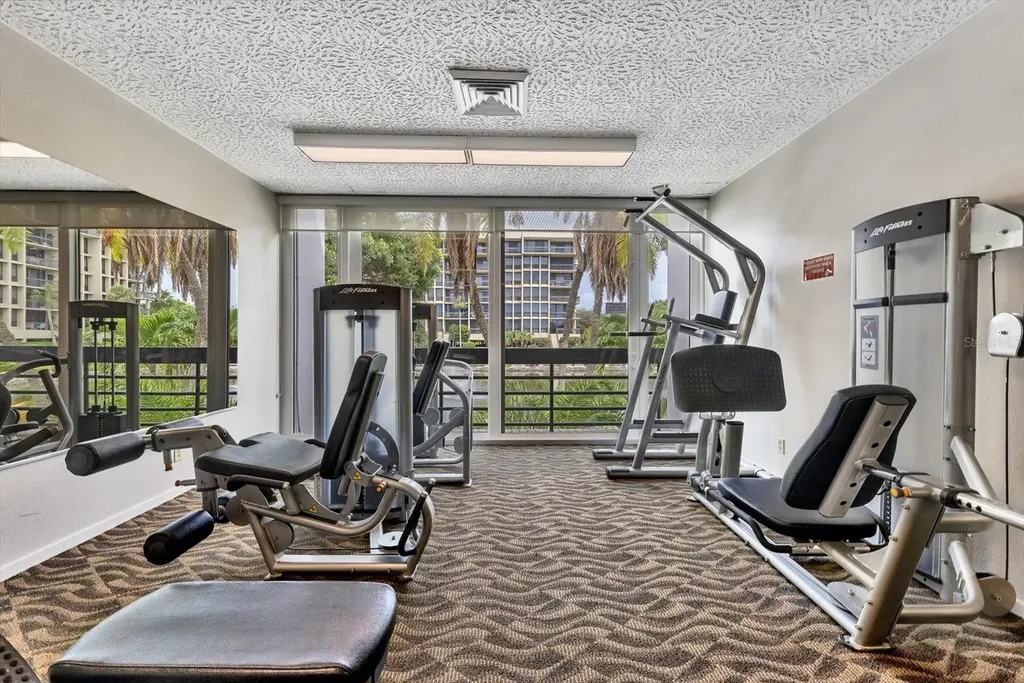 1105 Gulf Of Mexico Drive Longboat Key FL 34228
