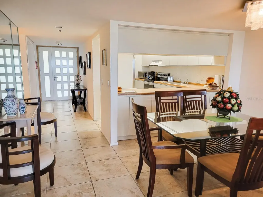 1105 Gulf Of Mexico Drive Longboat Key FL 34228