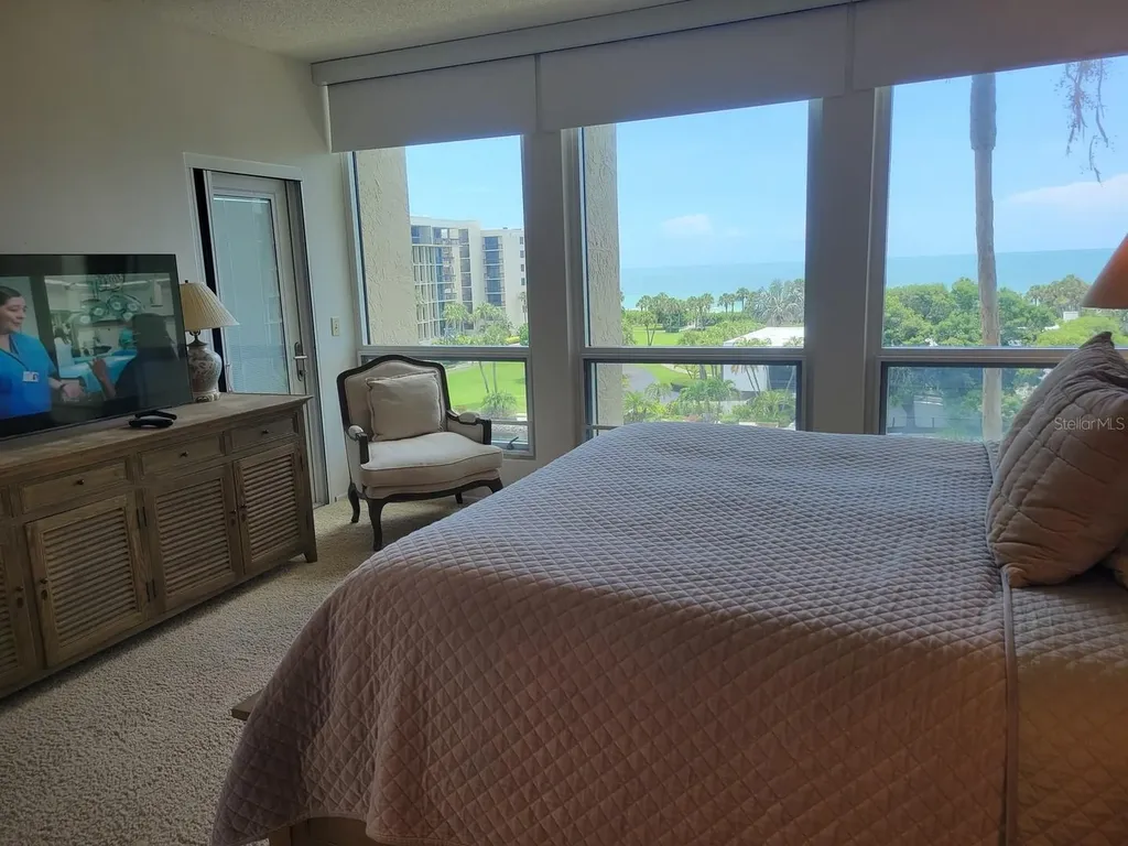 1105 Gulf Of Mexico Drive Longboat Key FL 34228