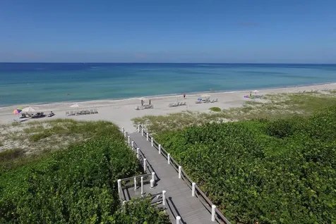 1105 Gulf Of Mexico Drive Longboat Key FL 34228