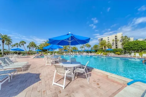 1105 Gulf Of Mexico Drive Longboat Key FL 34228