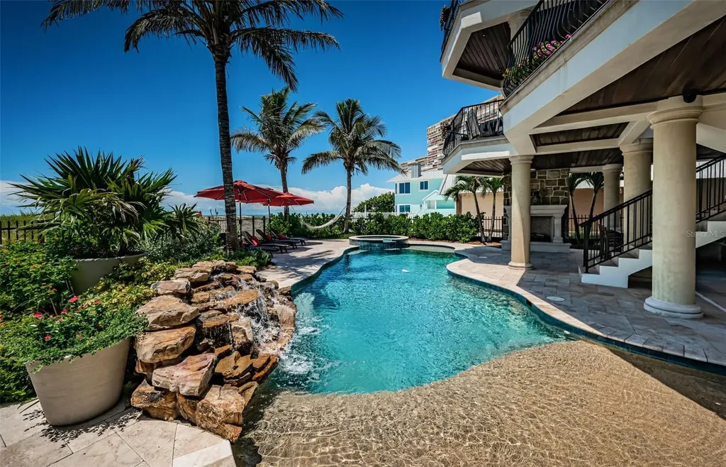 17824 Lee Avenue Redington Shores FL 33708
