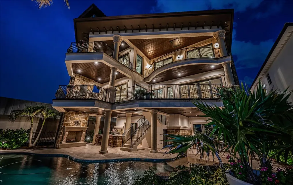 17824 Lee Avenue Redington Shores FL 33708