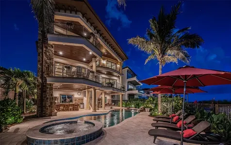 17824 Lee Avenue Redington Shores FL 33708