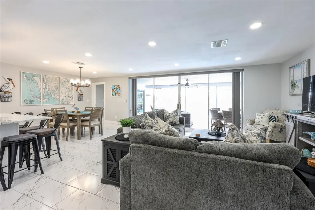 3505 SE 16th Place Cape Coral FL 33904