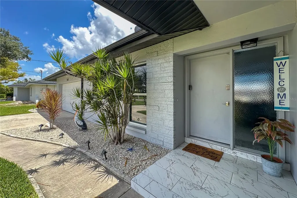 3505 SE 16th Place Cape Coral FL 33904