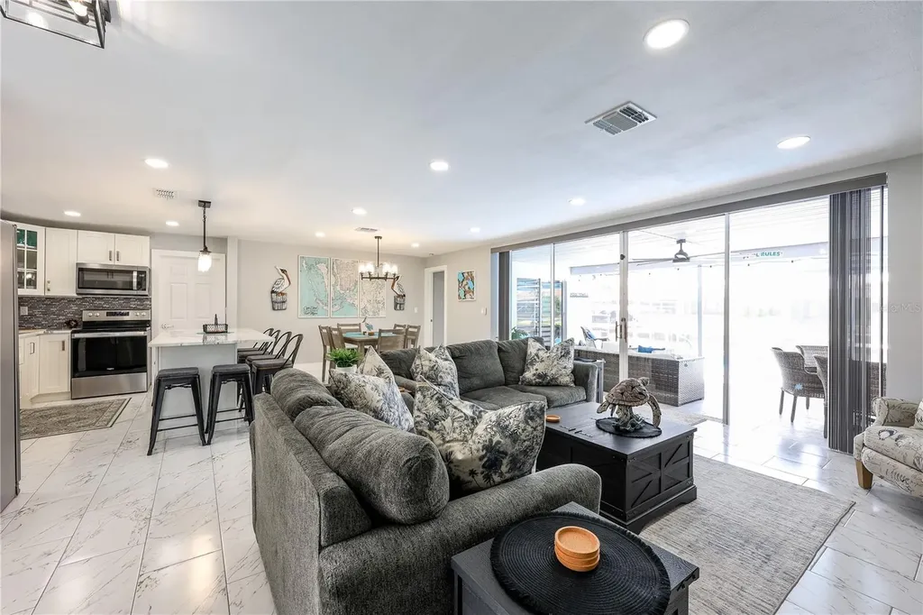 3505 SE 16th Place Cape Coral FL 33904