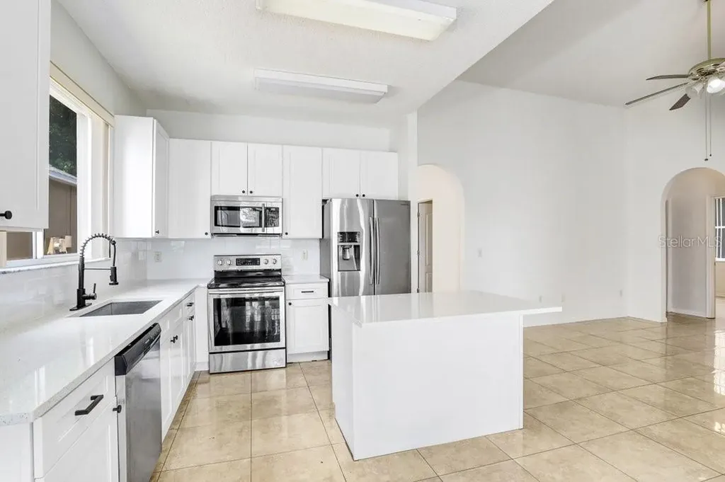 930 Grand Canyon Drive Valrico FL 33594