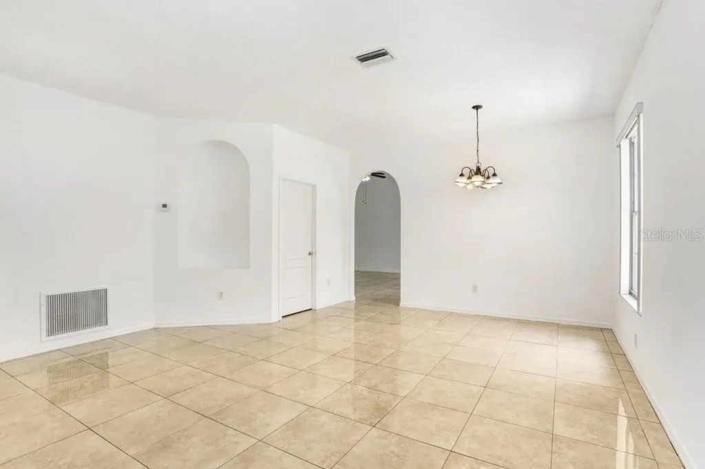 930 Grand Canyon Drive Valrico FL 33594
