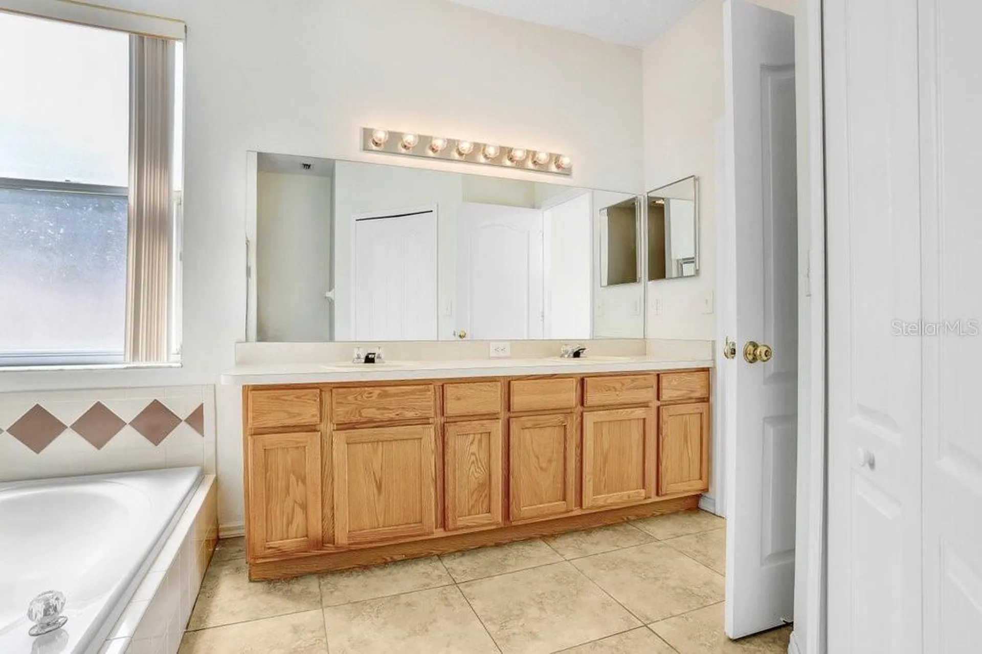 930 Grand Canyon Drive Valrico FL 33594