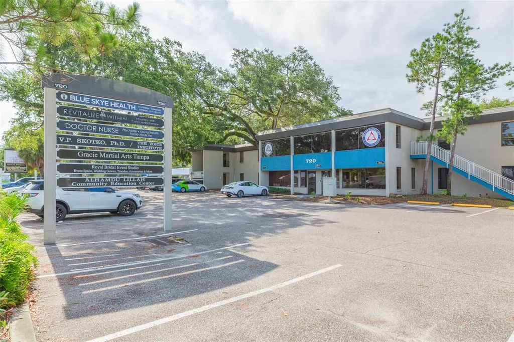 718-722 W Drive Martin Luther King Jr Boulevard Tampa FL 33603