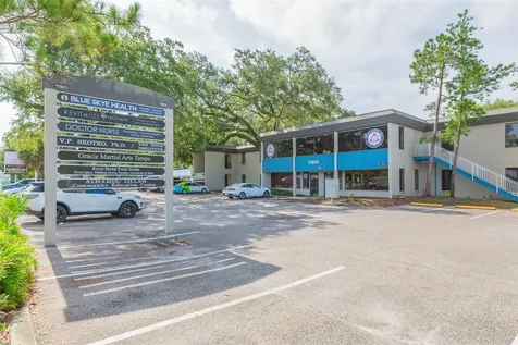 718-722 W Drive Martin Luther King Jr Boulevard Tampa FL 33603