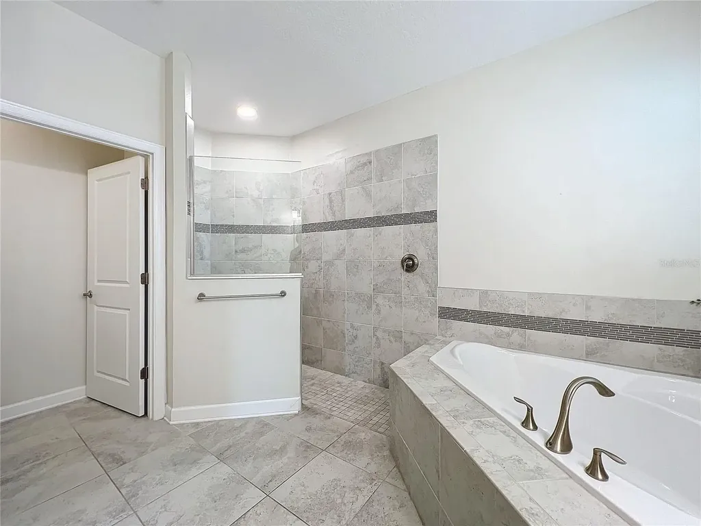1065 Blackwolf Run Road Davenport FL 33896