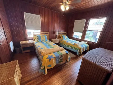 5 82nd Avenue Treasure Island FL 33706