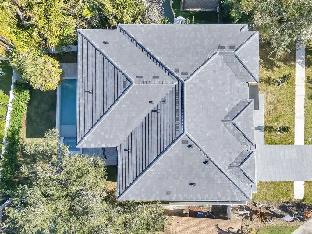 5003 W Poe Avenue Tampa FL 33629