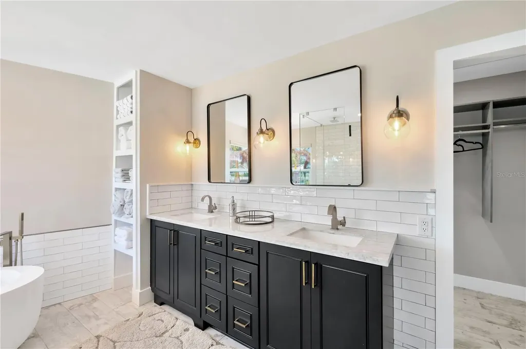 807 Snug Island Clearwater FL 33767