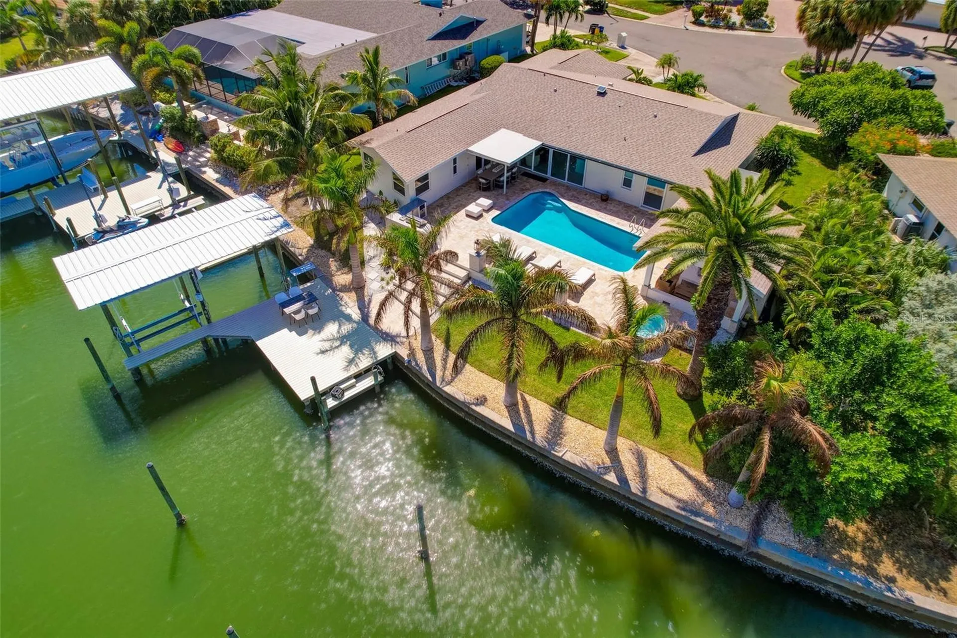 807 Snug Island Clearwater FL 33767