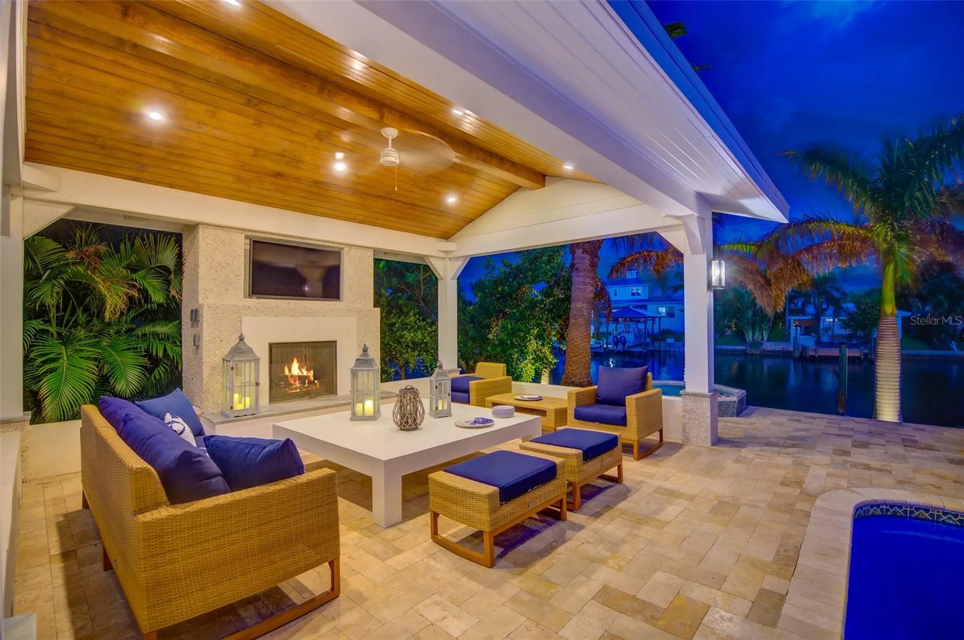 807 Snug Island Clearwater FL 33767