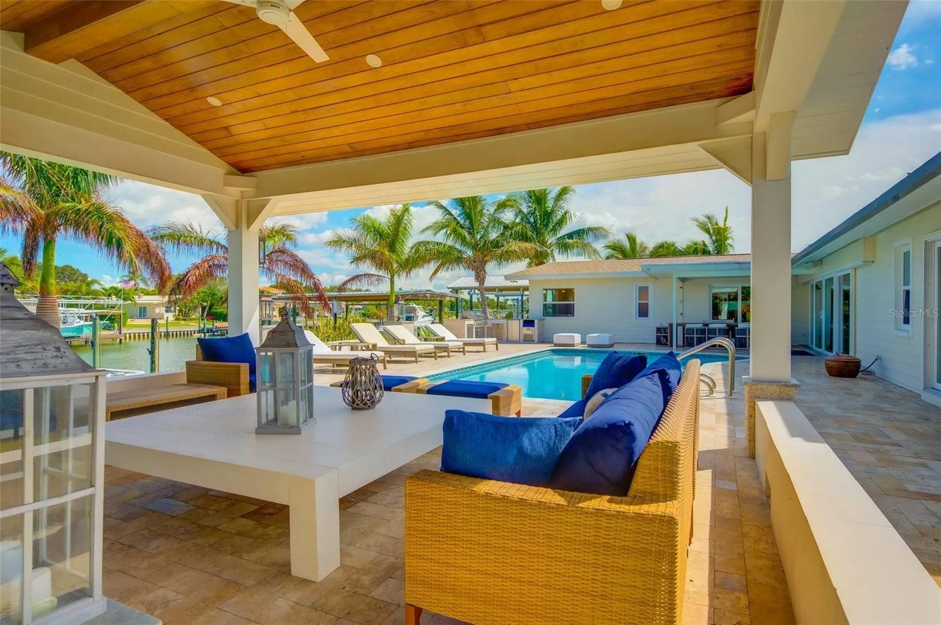 807 Snug Island Clearwater FL 33767