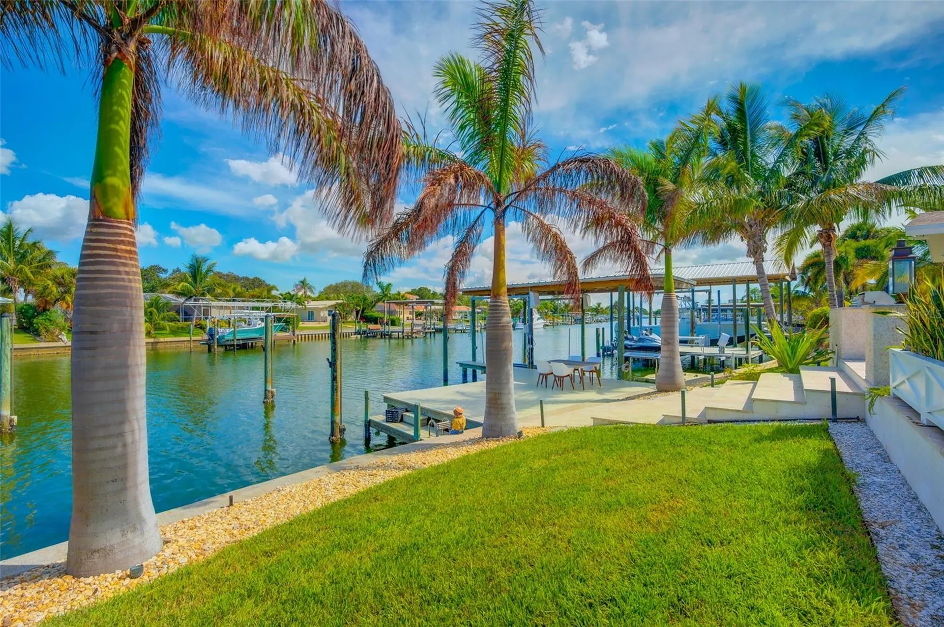 807 Snug Island Clearwater FL 33767