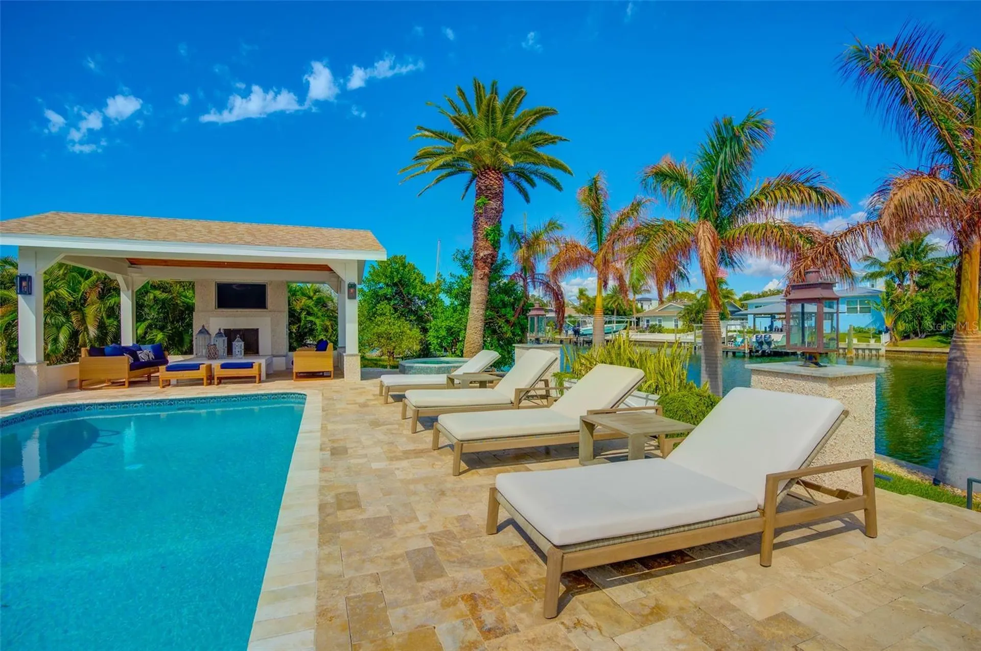 807 Snug Island Clearwater FL 33767