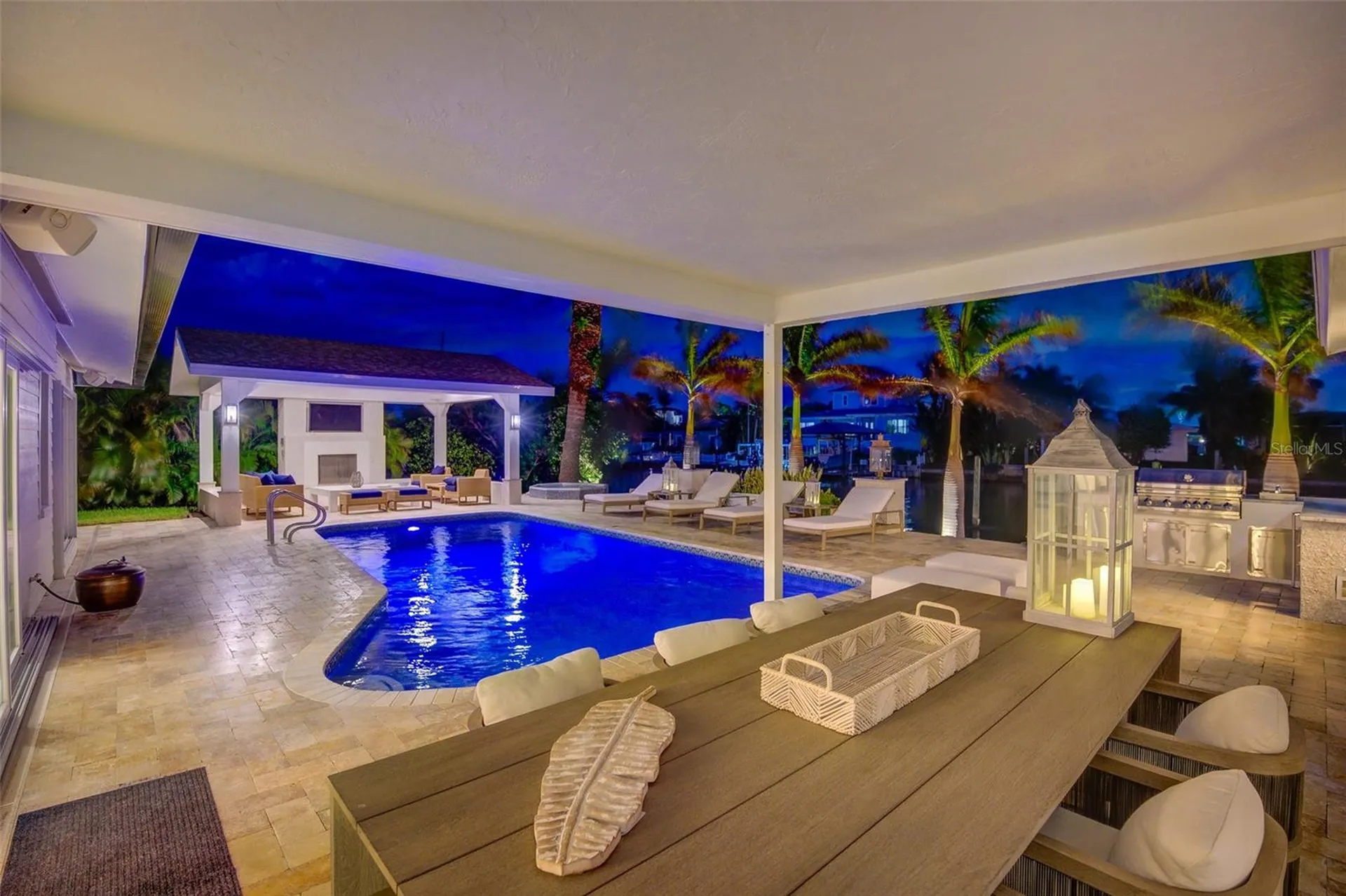 807 Snug Island Clearwater FL 33767