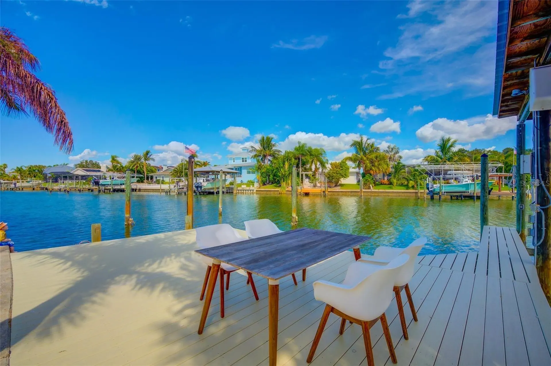 807 Snug Island Clearwater FL 33767