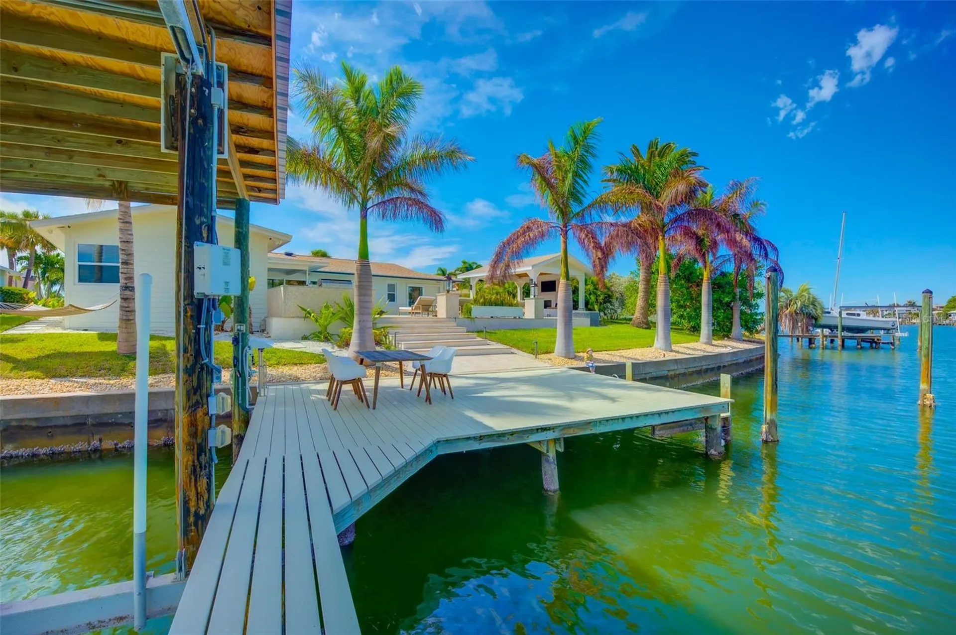 807 Snug Island Clearwater FL 33767
