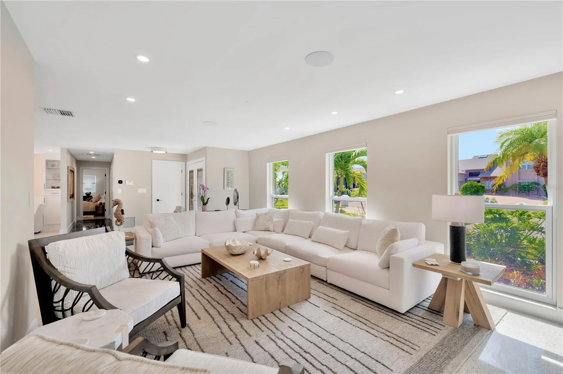 807 Snug Island Clearwater FL 33767