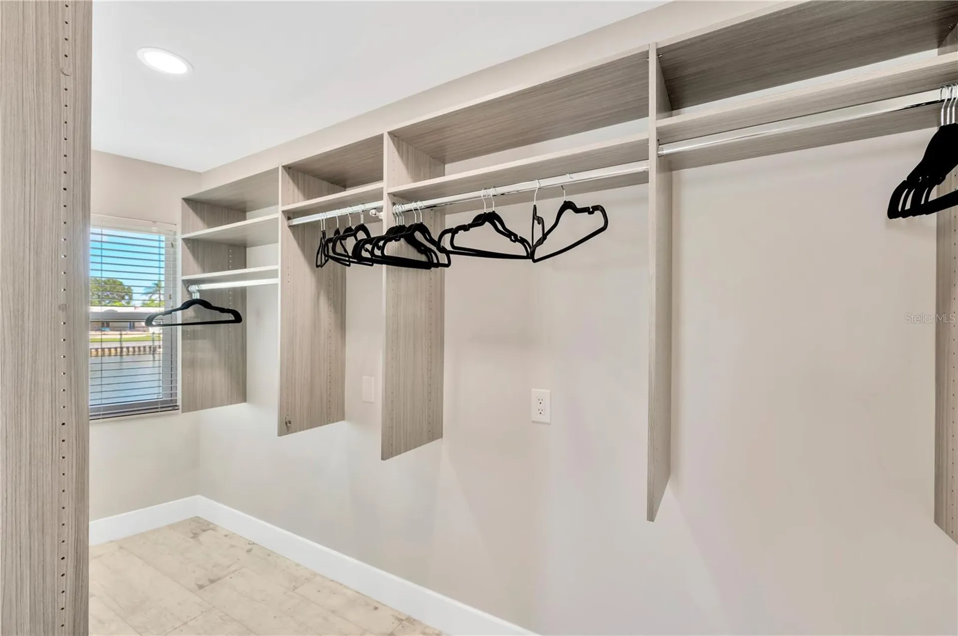 807 Snug Island Clearwater FL 33767