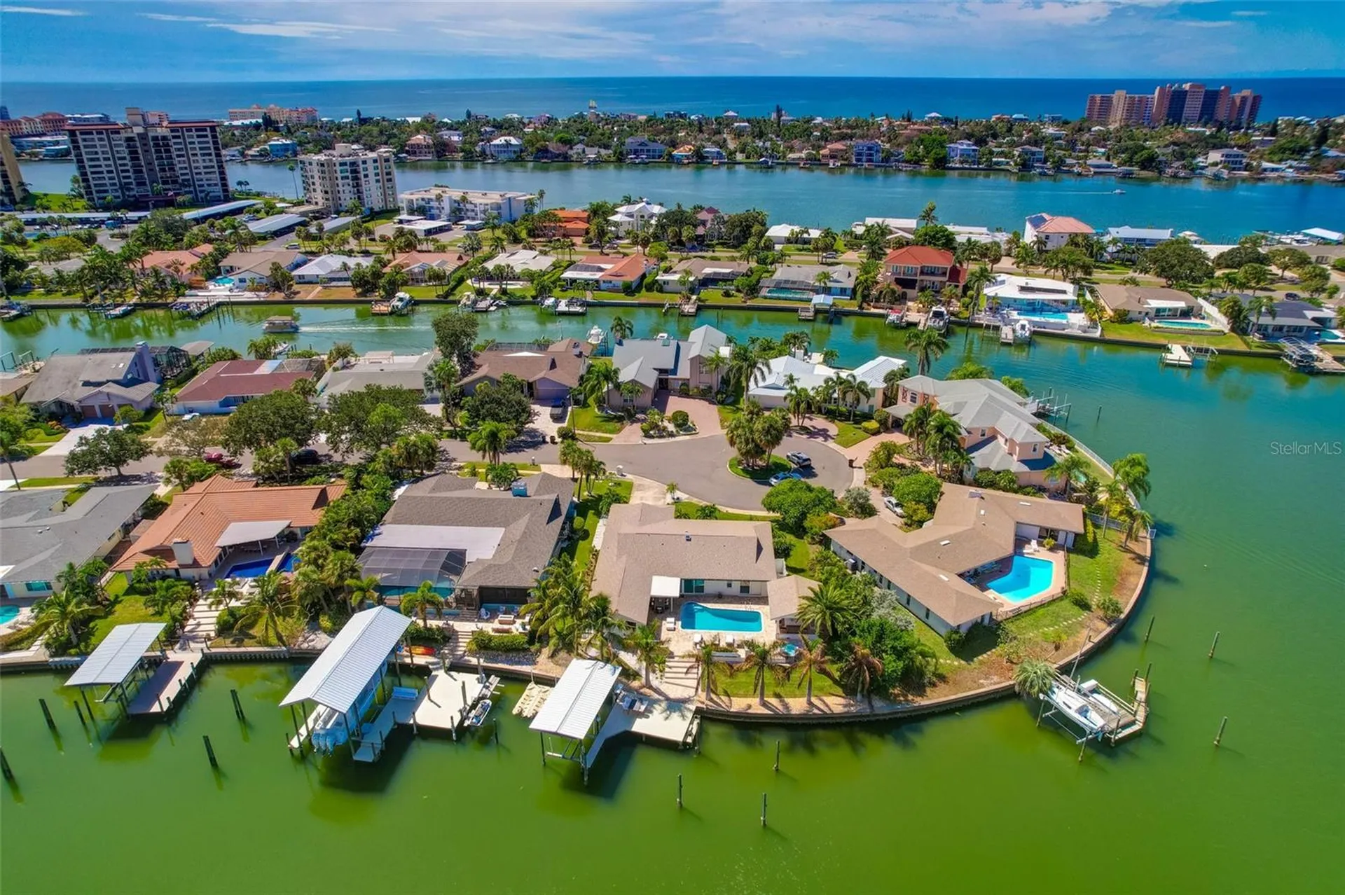 807 Snug Island Clearwater FL 33767