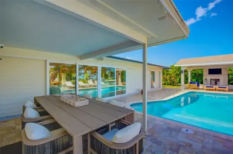807 Snug Island Clearwater FL 33767