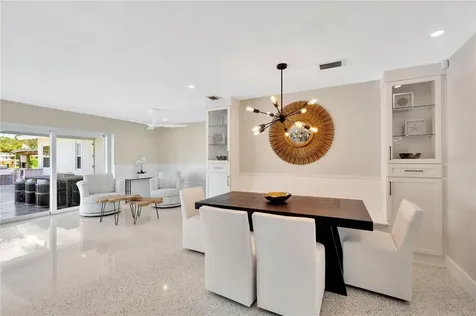 807 Snug Island Clearwater FL 33767