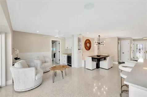 807 Snug Island Clearwater FL 33767