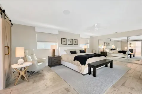 807 Snug Island Clearwater FL 33767