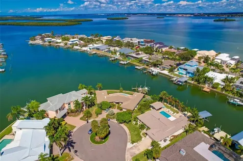 807 Snug Island Clearwater FL 33767