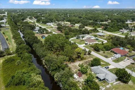 10485 Greenway Avenue Englewood FL 34224