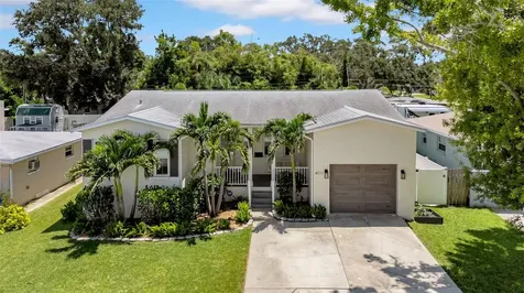 4111 Helena Street NE St Petersburg FL 33703