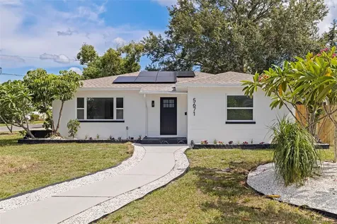 5671 11th Avenue N St Petersburg FL 33710