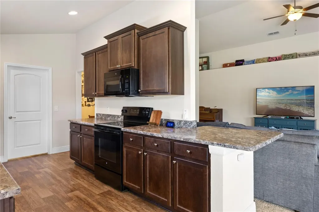 2656 Sand Hill Point Circle Davenport FL 33837