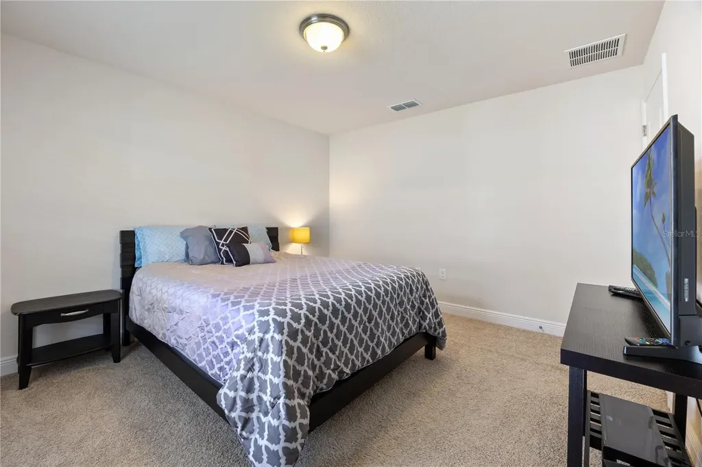 2656 Sand Hill Point Circle Davenport FL 33837